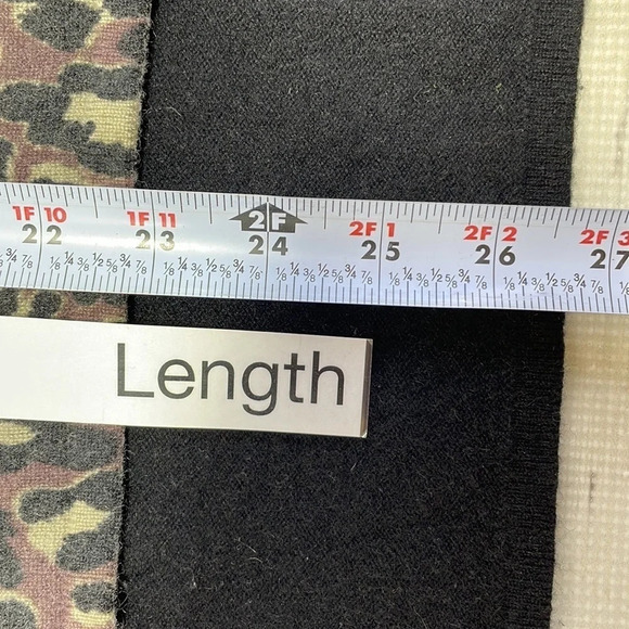 Griffen Sweater Cashmere Turtleneck Black Leopard Print Size Medium - Picture 7 of 9